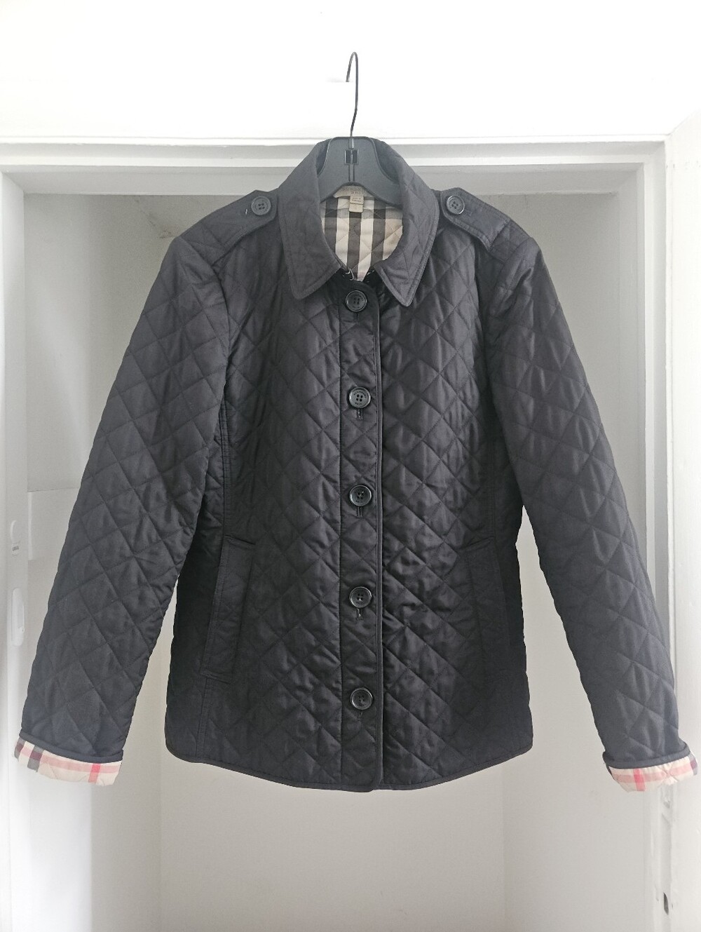 BURBERRY BRIT QUILTED BUTTON FRONT DOWN JACKET LARGE